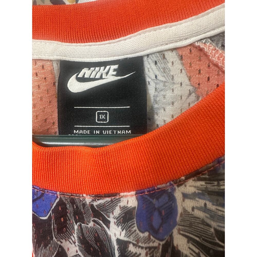 Nike Sportswear Floral Mesh Top Women’s Plus Size 1X Orange Blue Graphic Short - Picture 4 of 8